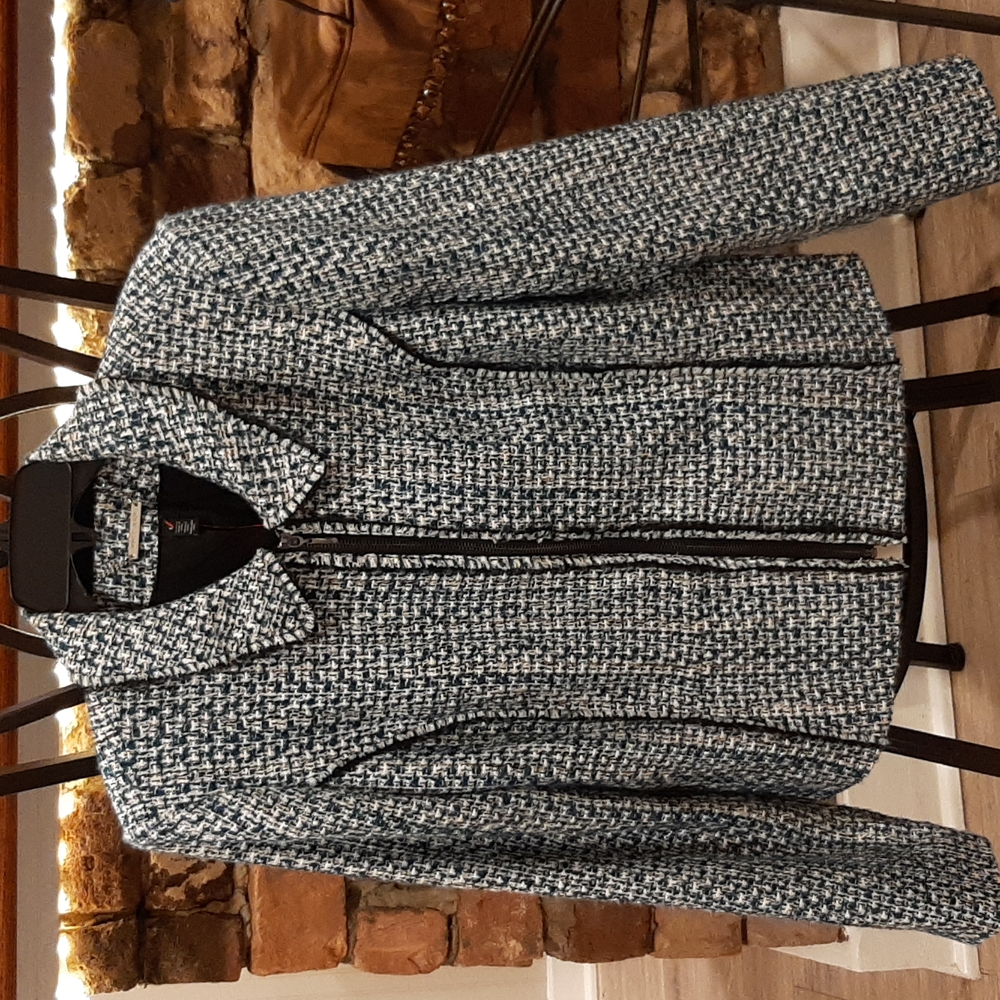 NWOT Women's White House Black Market Contrast Trim Aqua Tweed Moto Fring Jacket